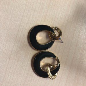 Black enamel oval hanging earrings